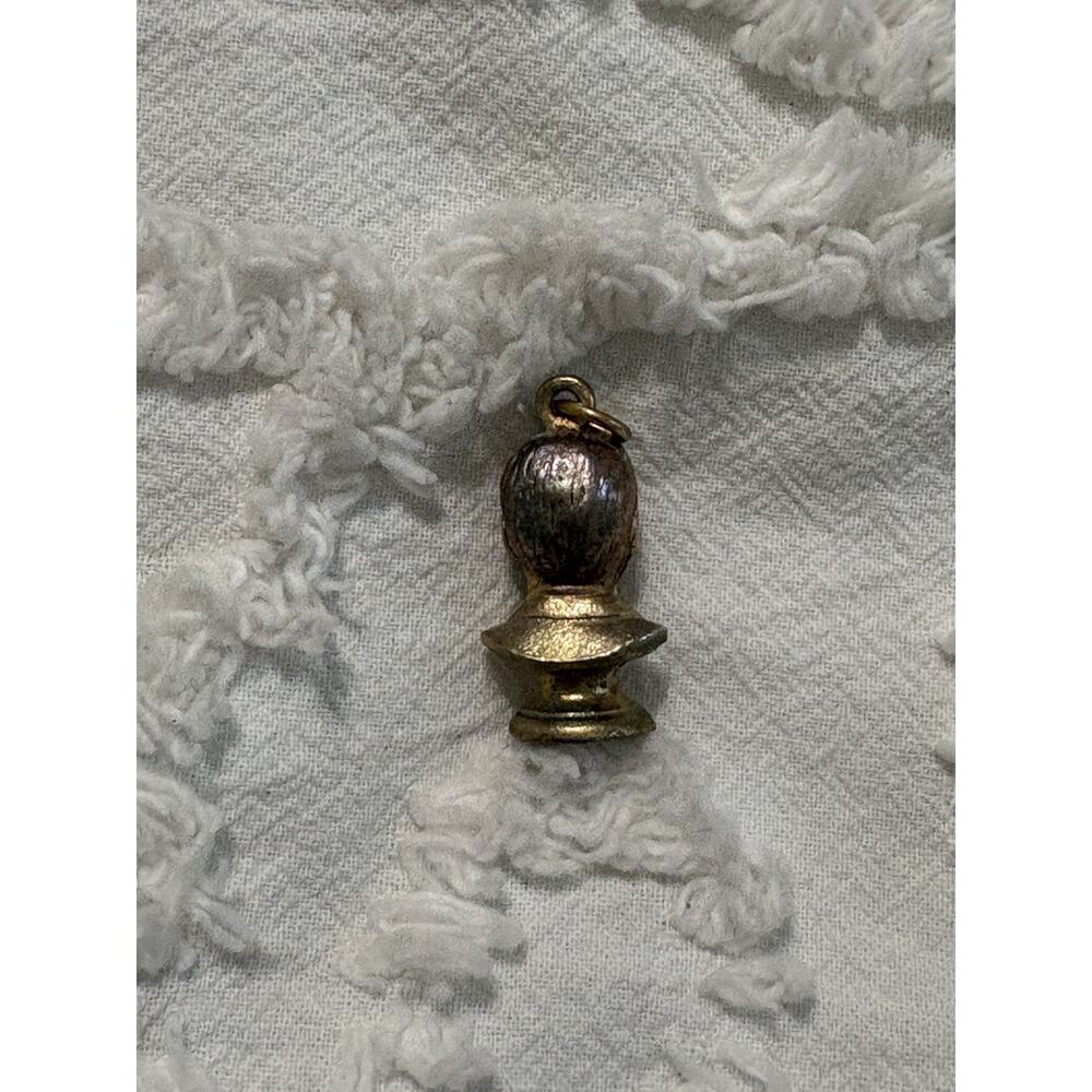 Vintage Goldtone 3D John F. Kennedy Bust 1" Pendant - Picture 2 of 6